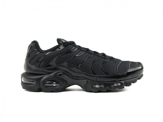 NIKE AIR MAX PLUS