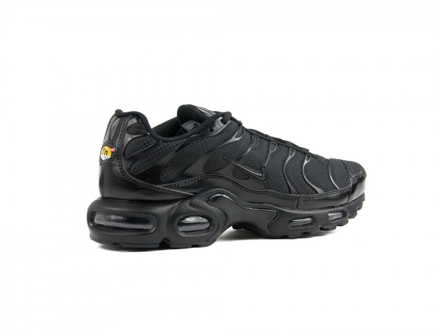 NIKE AIR MAX PLUS