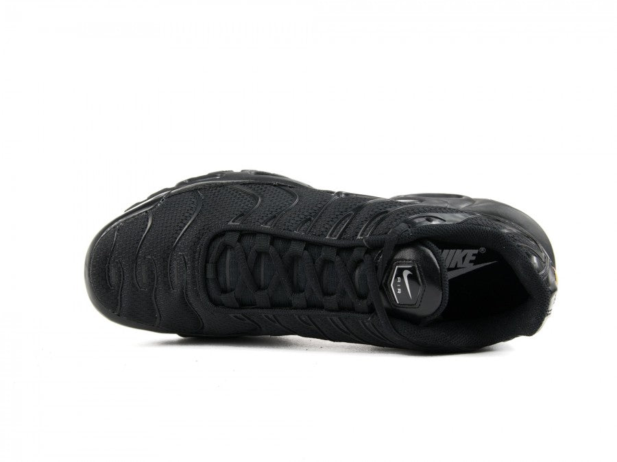 NIKE AIR MAX PLUS