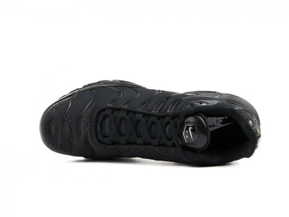 NIKE AIR MAX PLUS